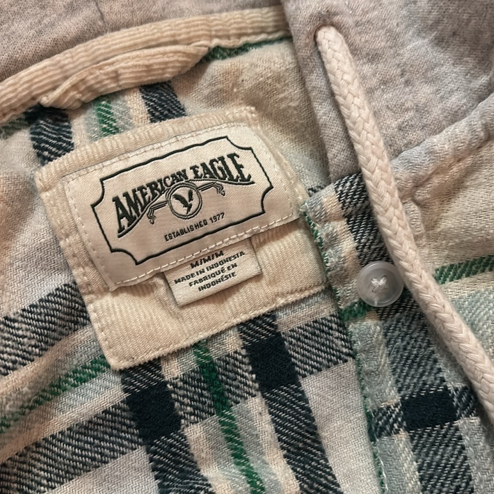 American Eagle over sized Plaid Hooded Jacket shirt - Picture 2 of 2